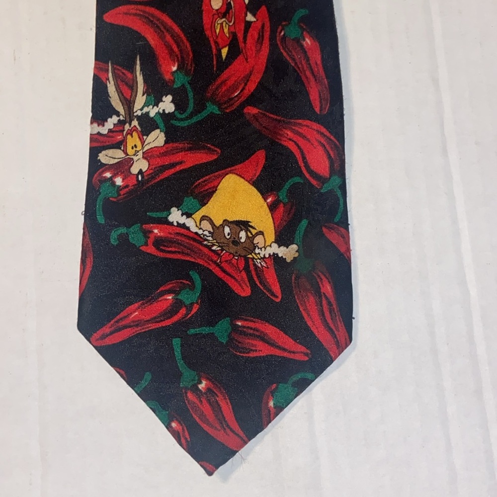 Vintage Loony Tunes Mania 1996 Speedy Gonzales, Yosemite Sam, Elmer Fudd tie